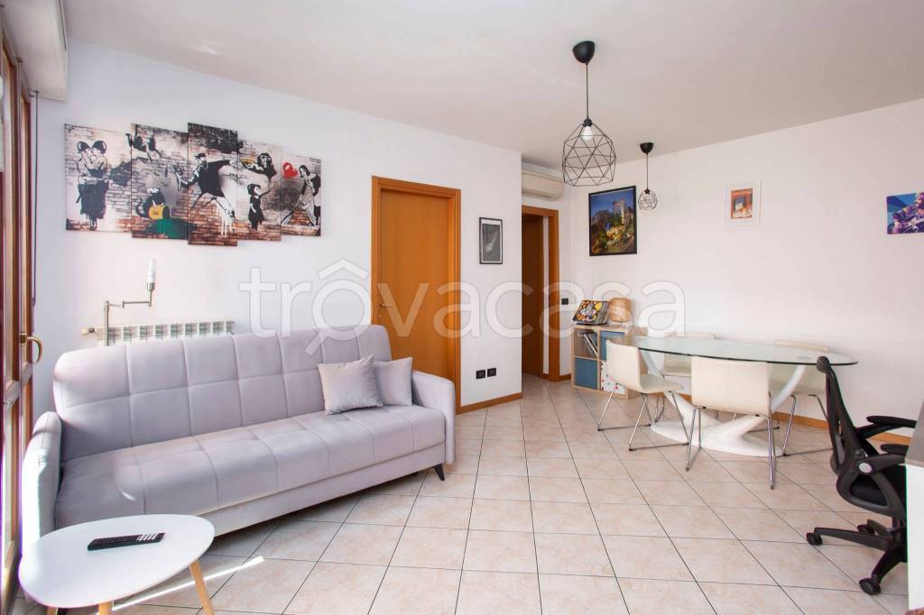 appartamento in vendita a Milano in zona Bovisa