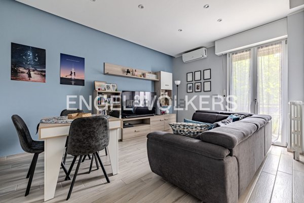 appartamento in vendita a Milano in zona Vigentino