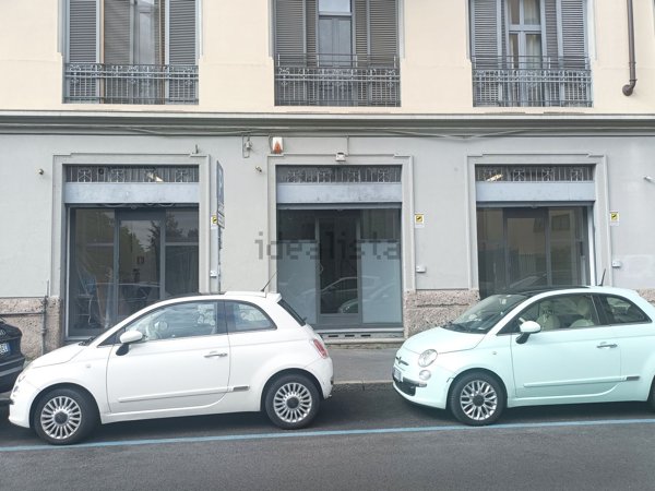 ufficio in vendita a Milano in zona Piazzale Lodi