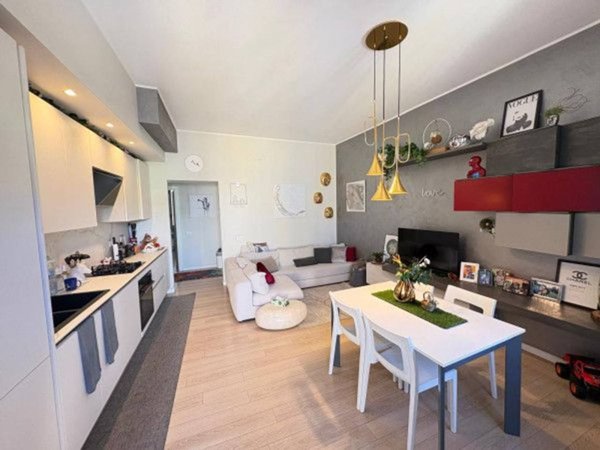 appartamento in vendita a Milano in zona Isola