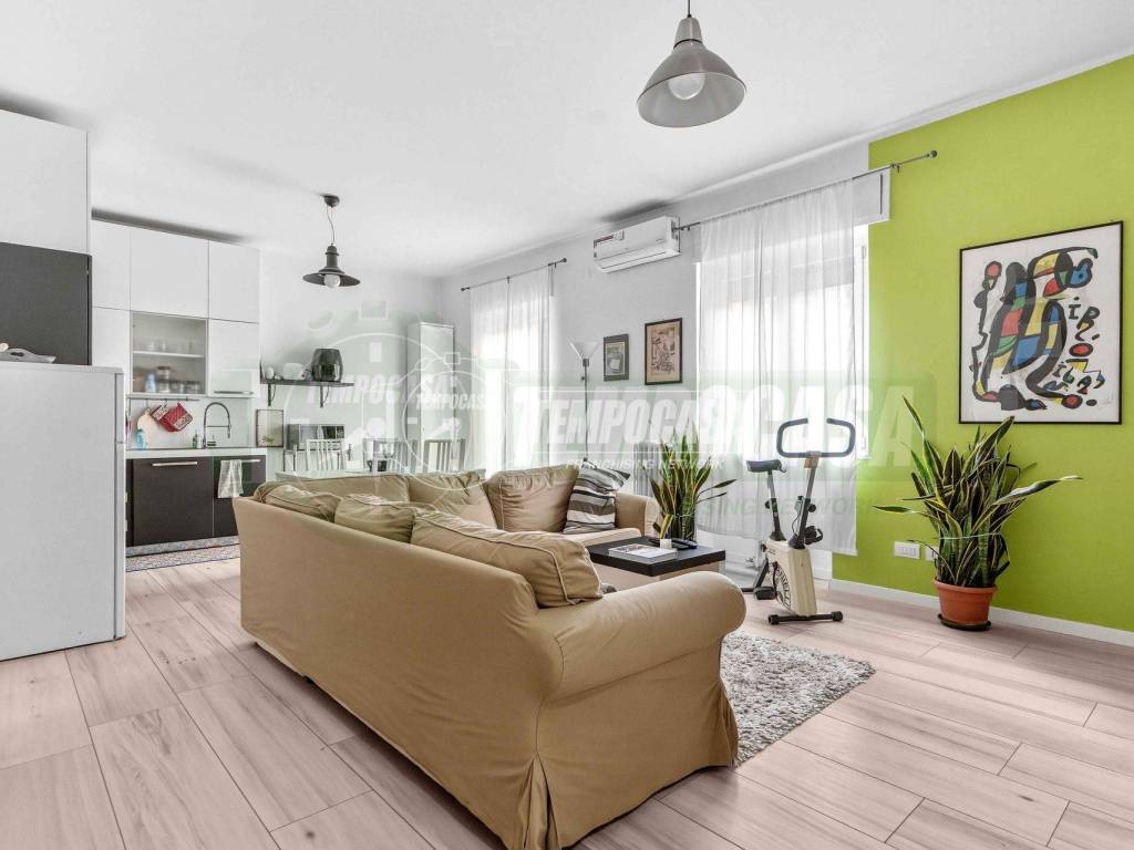 appartamento in vendita a Milano in zona Famagosta