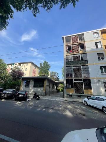 appartamento in vendita a Milano in zona Corvetto