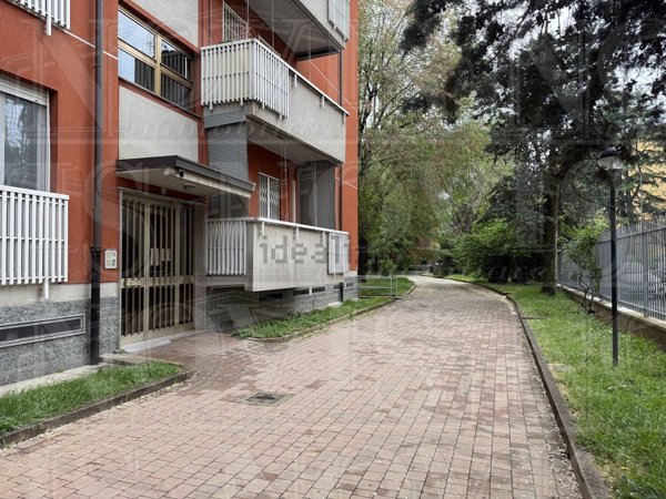 appartamento in vendita a Milano in zona Forlanini