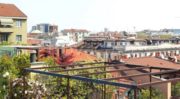 appartamento in vendita a Milano in zona Bocconi