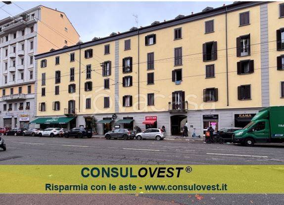 appartamento in vendita a Milano in zona Bocconi