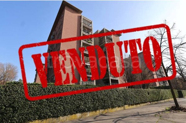 appartamento in vendita a Milano in zona Famagosta