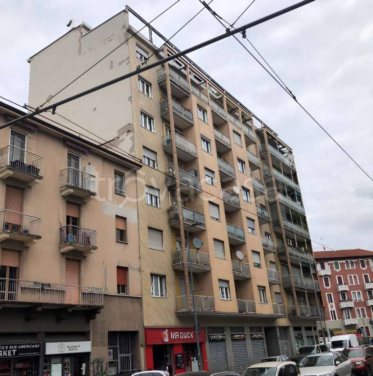 locale commerciale in vendita a Milano