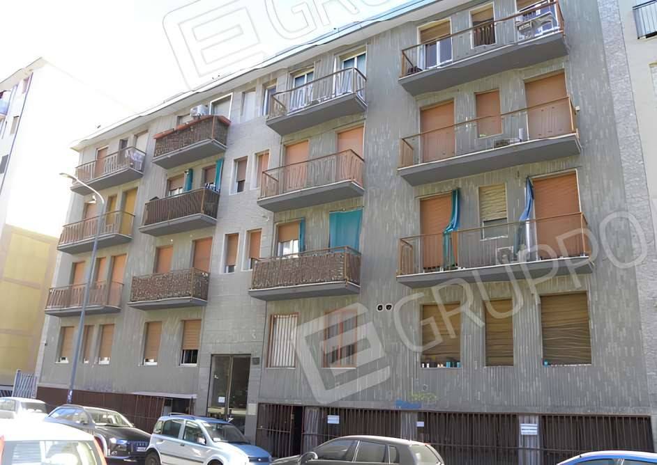 ufficio in vendita a Milano in zona San Siro