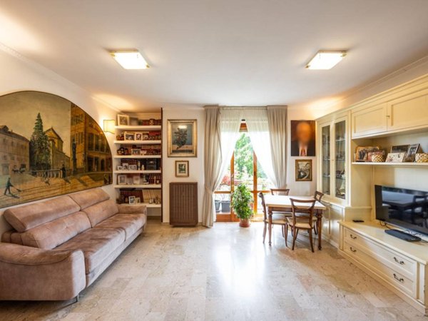 appartamento in vendita a Milano in zona Moncucco