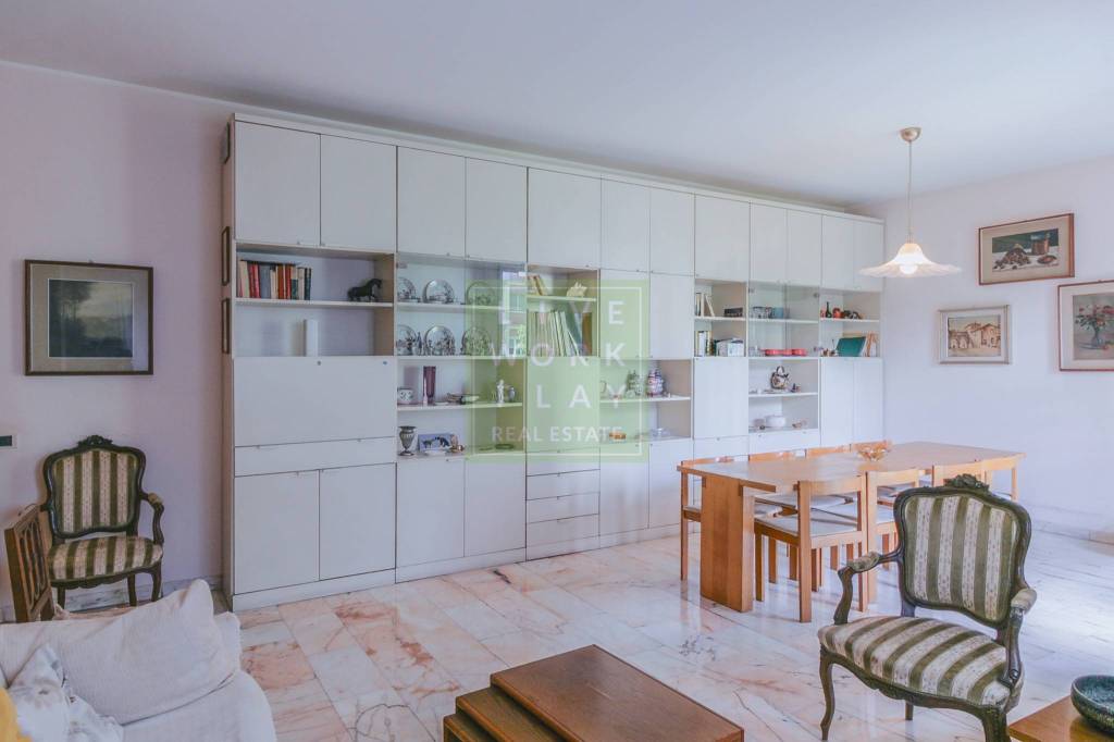 appartamento in vendita a Milano in zona Lorenteggio