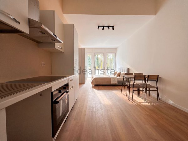 appartamento in vendita a Milano in zona Gallaratese