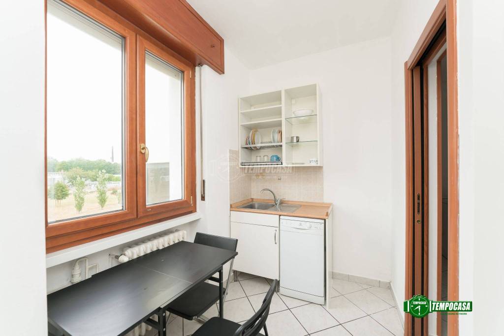 appartamento in vendita a Milano in zona Prato Centenaro