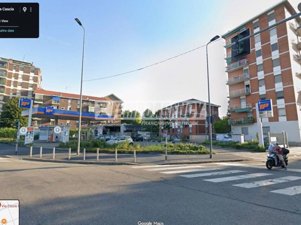 appartamento in vendita a Milano in zona Restocco Maroni