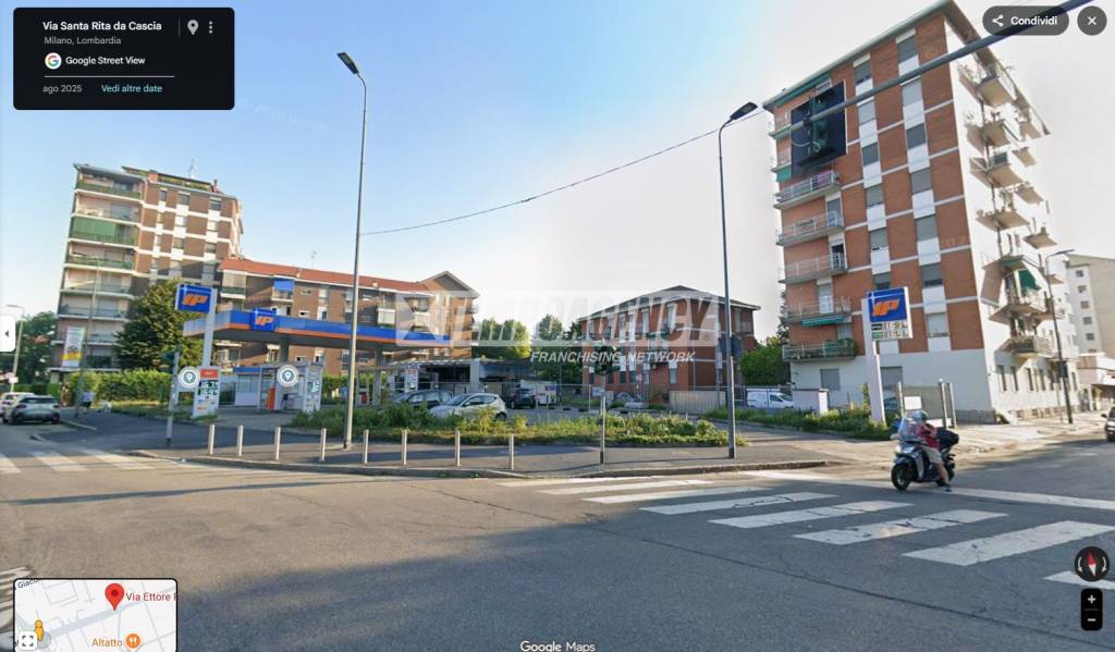 locale commerciale in vendita a Milano in zona Barona