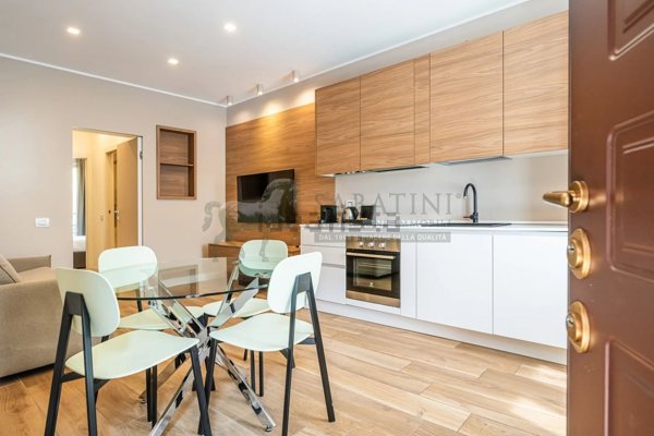 appartamento in vendita a Milano in zona Sempione