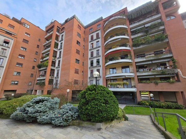 appartamento in vendita a Milano in zona Vigentino