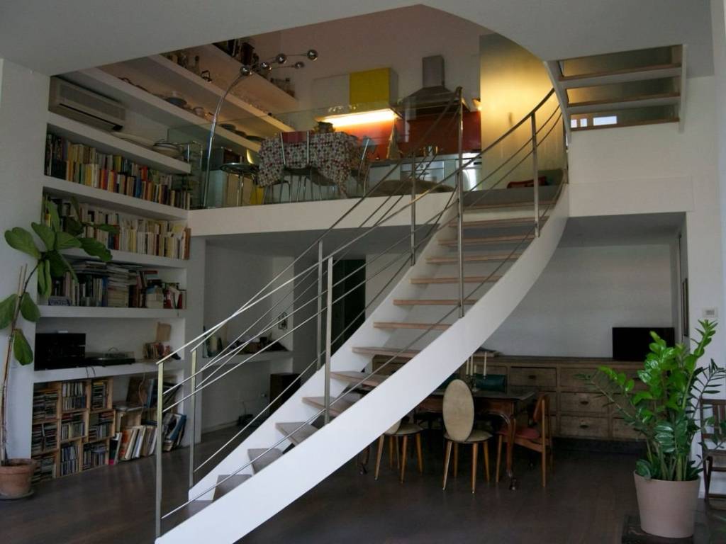 appartamento in vendita a Milano in zona Barona