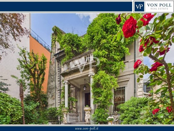 casa indipendente in vendita a Milano in zona Centro Direzionale