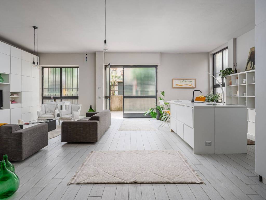 appartamento in vendita a Milano in zona Città Studi