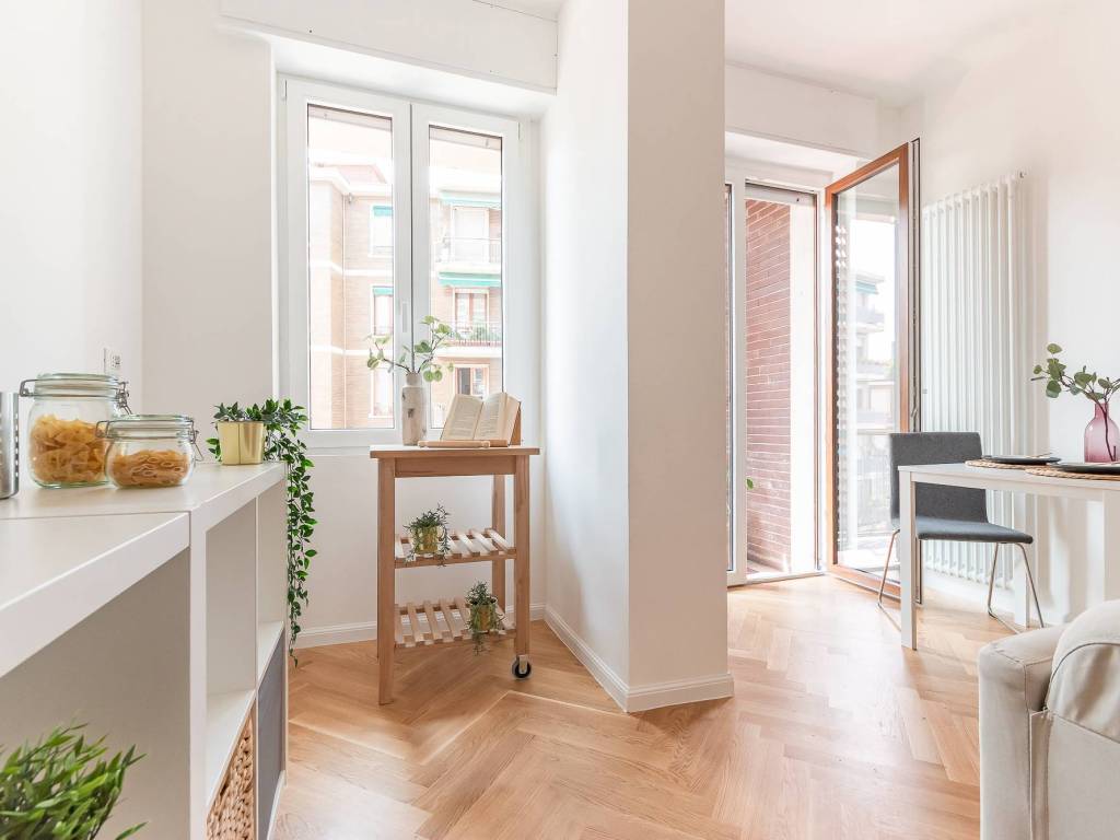 appartamento in vendita a Milano in zona Sempione