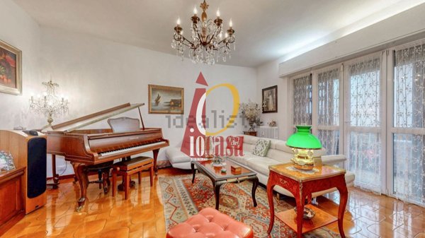 appartamento in vendita a Milano in zona Corvetto