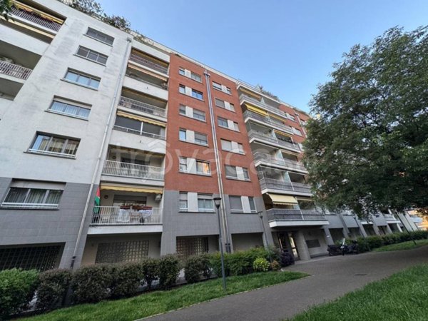 appartamento in vendita a Milano in zona Quarto Oggiaro