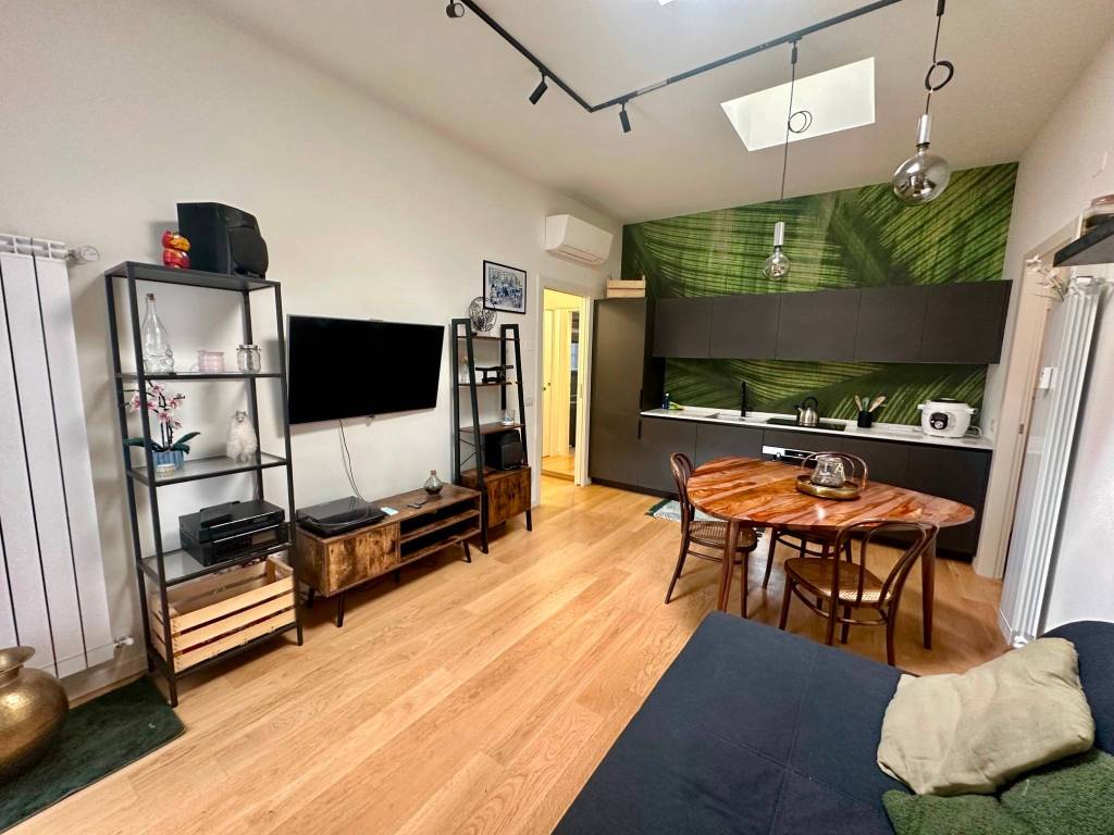 appartamento in vendita a Milano in zona Città Studi