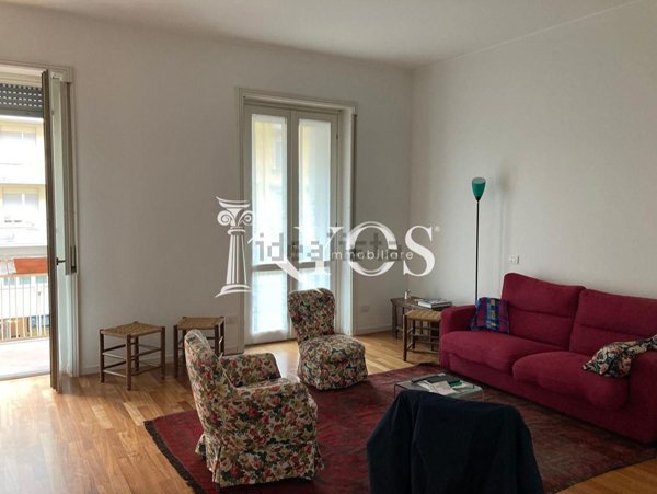 appartamento in vendita a Milano in zona Sant'Ambrogio