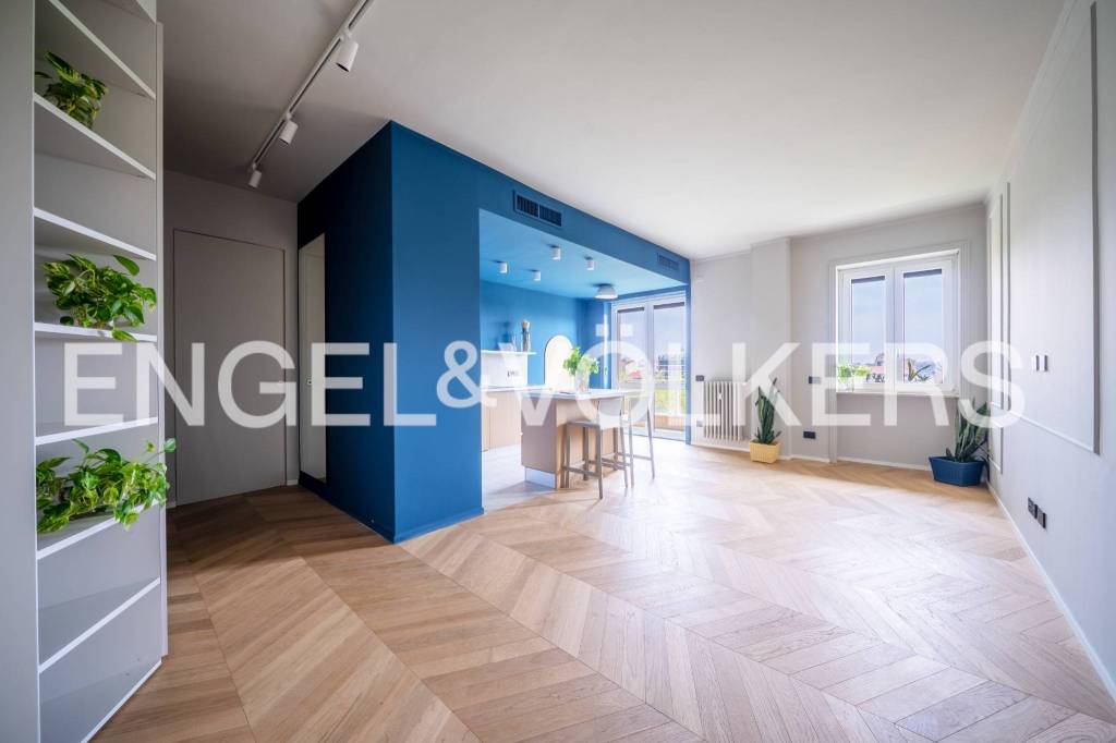 appartamento in vendita a Milano in zona Lorenteggio