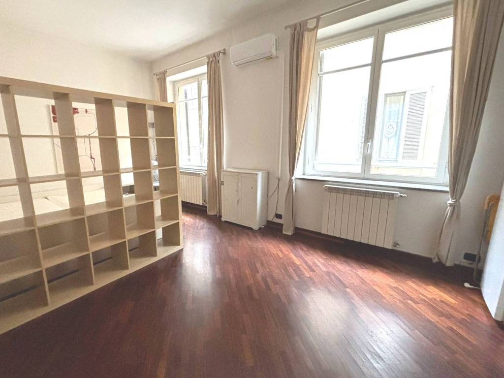 appartamento in vendita a Milano in zona Bocconi