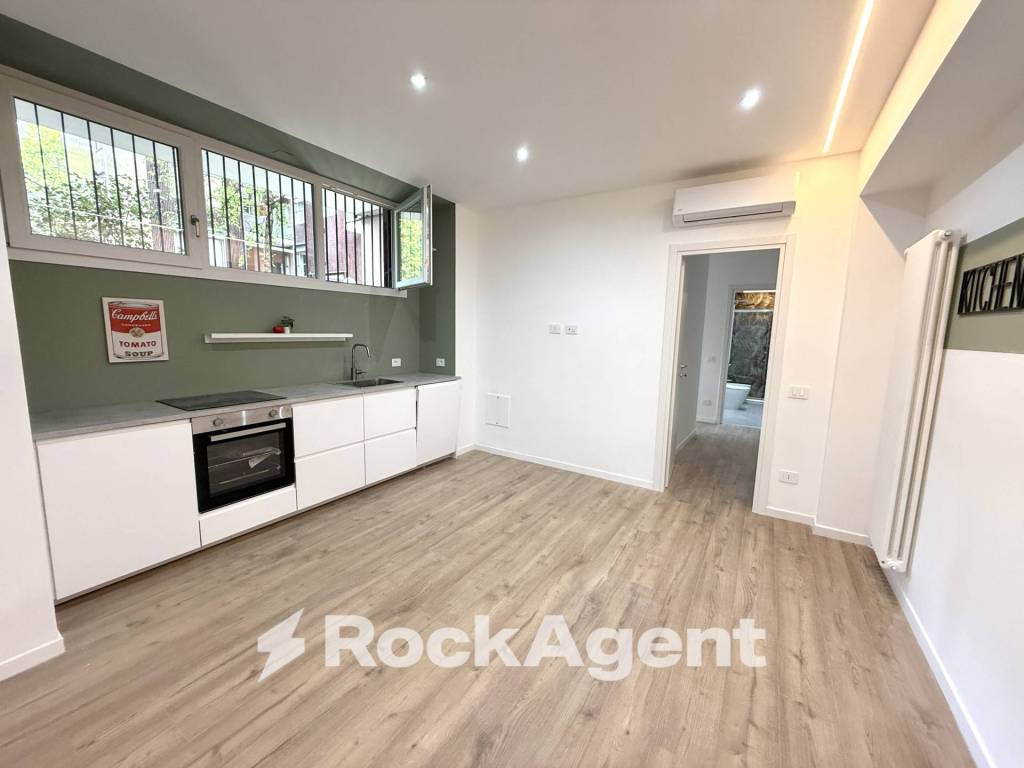 appartamento in vendita a Milano in zona Solari