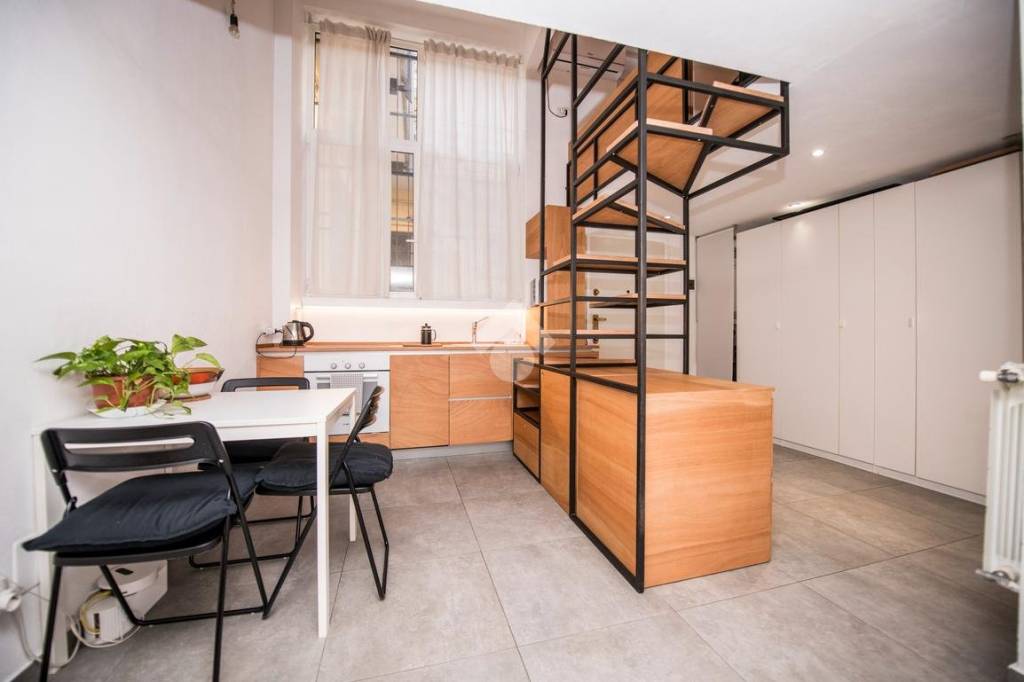 appartamento in vendita a Milano in zona Casoretto