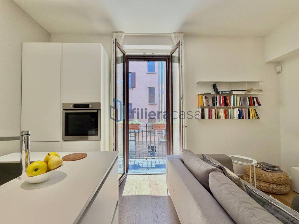 appartamento in vendita a Milano in zona Solari