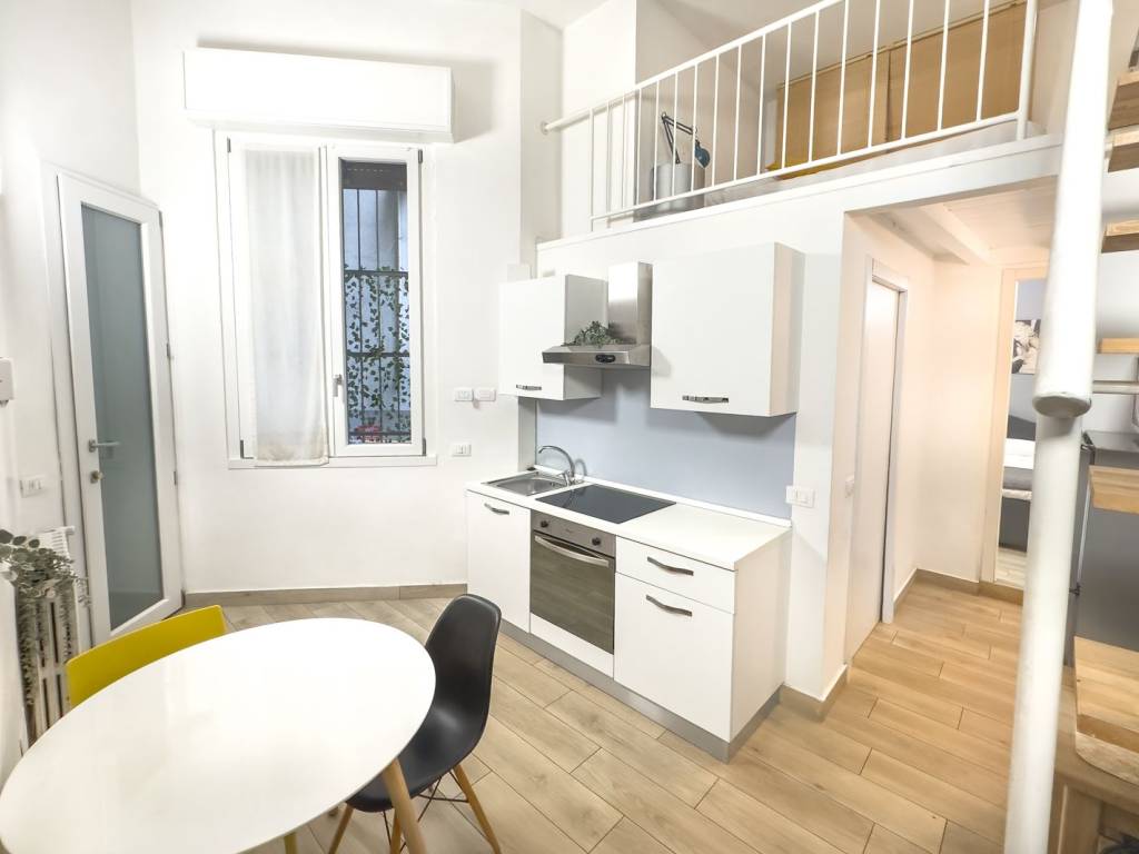 appartamento in vendita a Milano in zona Porta Garibaldi