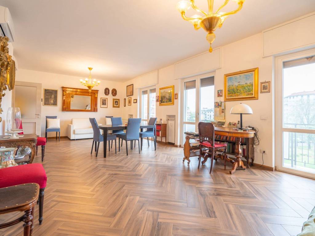 appartamento in vendita a Milano in zona Solari