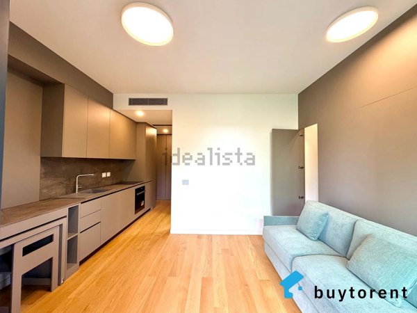 appartamento in vendita a Milano in zona Lorenteggio