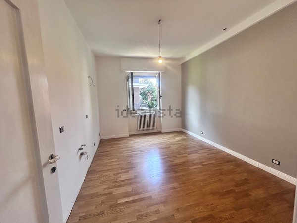 appartamento in vendita a Milano in zona Corvetto