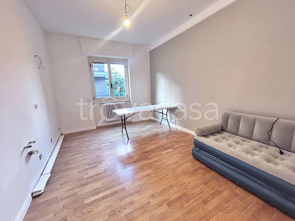 appartamento in vendita a Milano in zona Corvetto