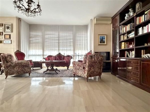 appartamento in vendita a Milano in zona Piazzale Lodi