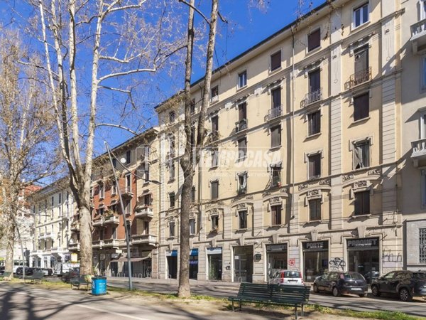 appartamento in vendita a Milano in zona Piazzale Lodi