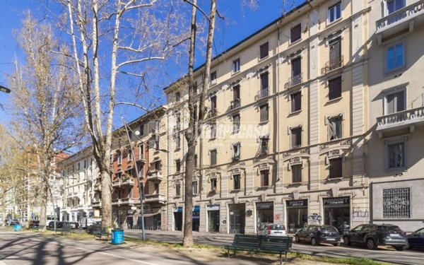 appartamento in vendita a Milano in zona Piazzale Lodi