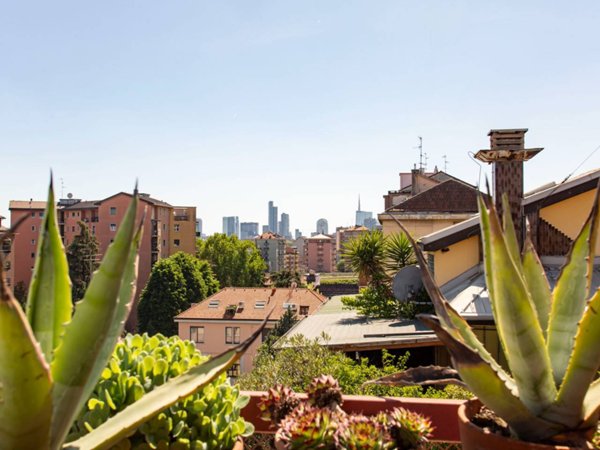 appartamento in vendita a Milano in zona Segnano