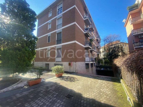 appartamento in vendita a Milano in zona Il Portello
