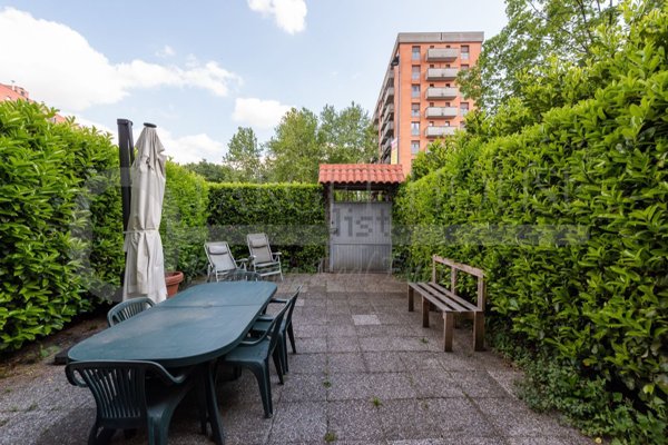 appartamento in vendita a Milano in zona Baggio