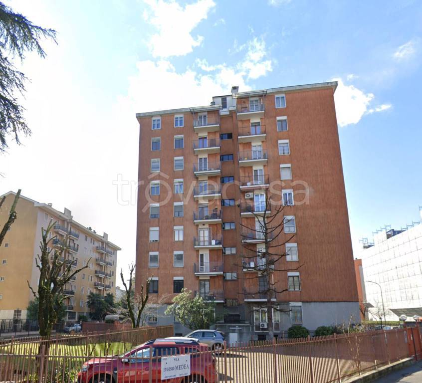 appartamento in vendita a Milano in zona Rogoredo