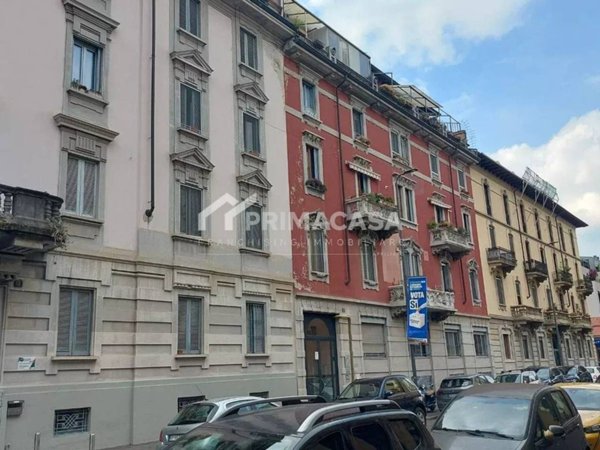 negozio in vendita a Milano in zona Porta Romana