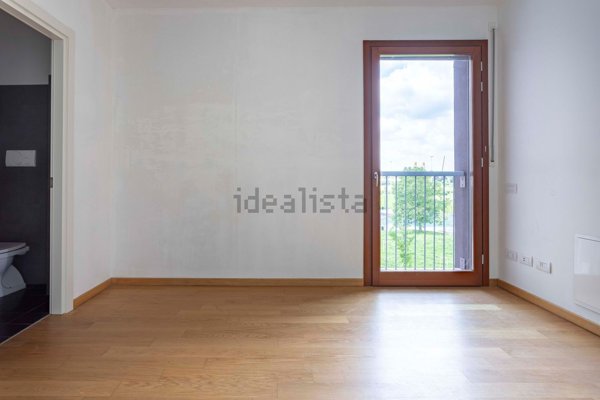 appartamento in vendita a Milano in zona Quarto Oggiaro