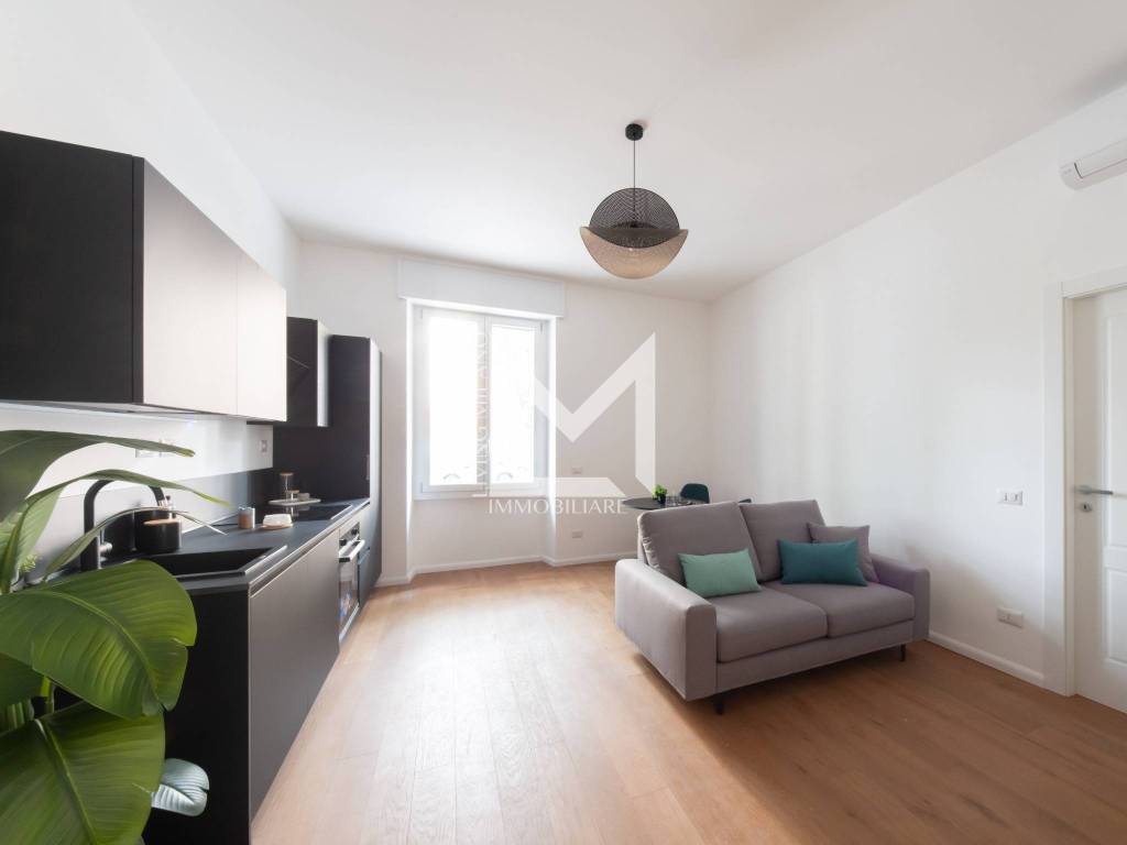 appartamento in vendita a Milano in zona Sempione