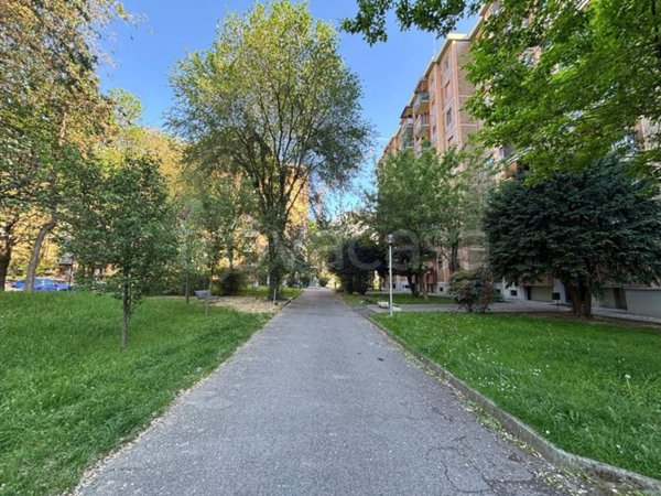 appartamento in vendita a Milano in zona Gallaratese