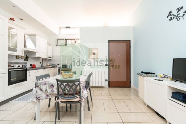 appartamento in vendita a Milano in zona Gorla